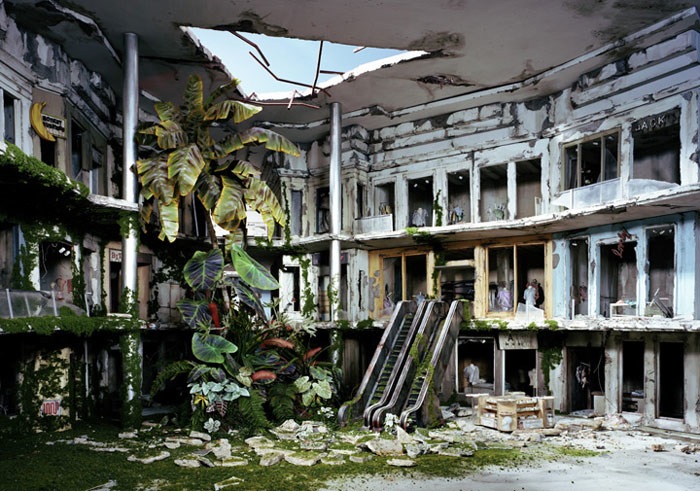 The mall: apocalyptic city