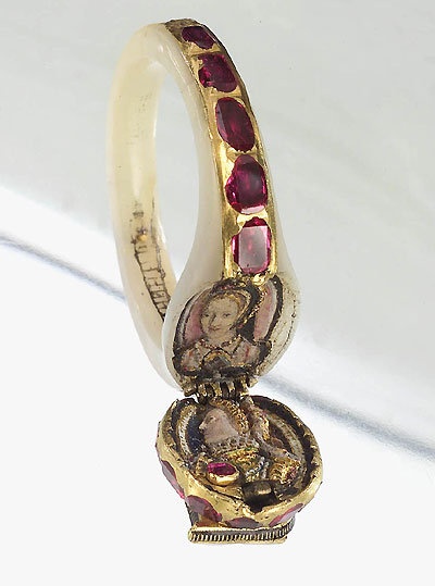 The Secret Locket Ring of Queen Elizabeth I