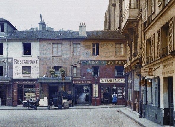 Color Snapshots of Paris in another Era