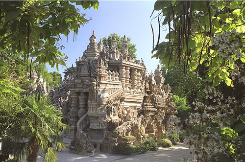 The Postman Who Built a Palace Made of Pebbles