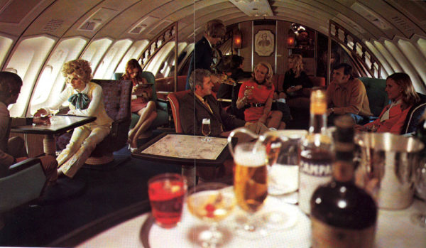 Let’s Reminisce Over Airplanes That Had Piano Bars, Cocktail Lounges, Pubs, and Restaurants