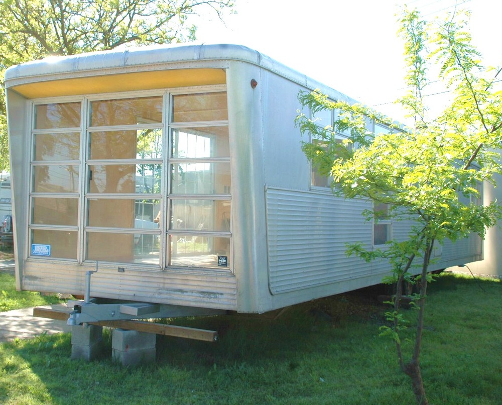 10 Vintage Trailers up For Sale just in time for a Summer Road Trip