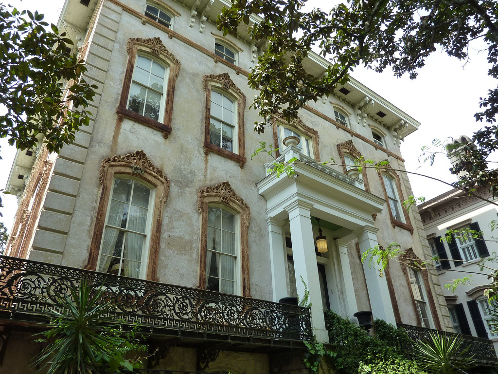 decayingmansion1