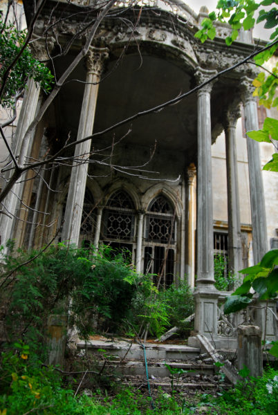 A Prime Minister’s Abandoned Beirut Mansion