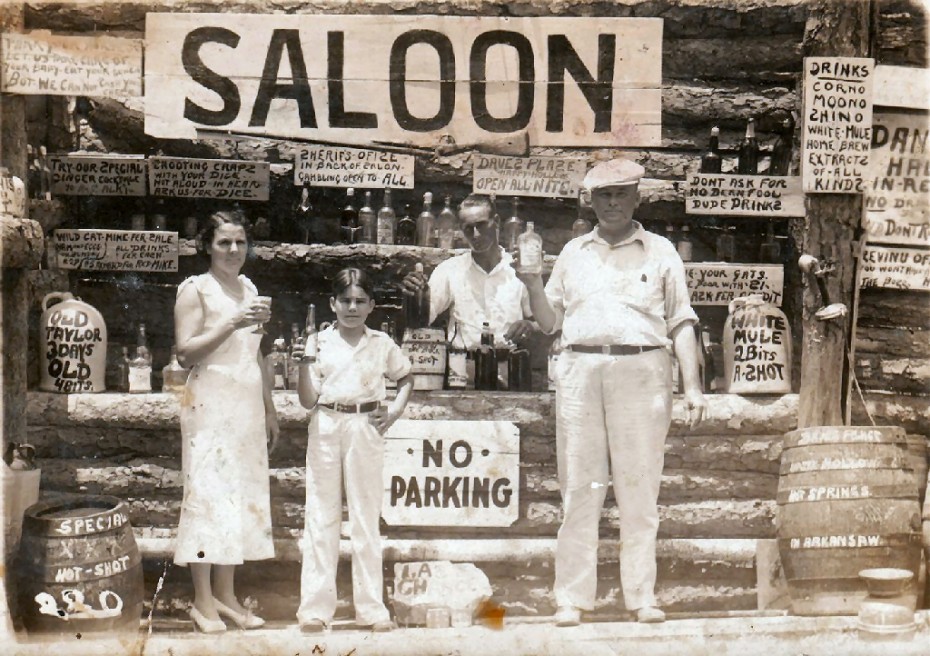 saloon1