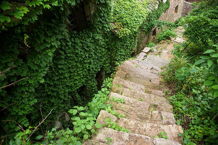 abandoned-village-zhoushan-china-106