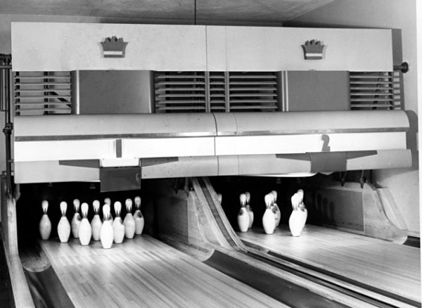 basement-bowling-truman-pins