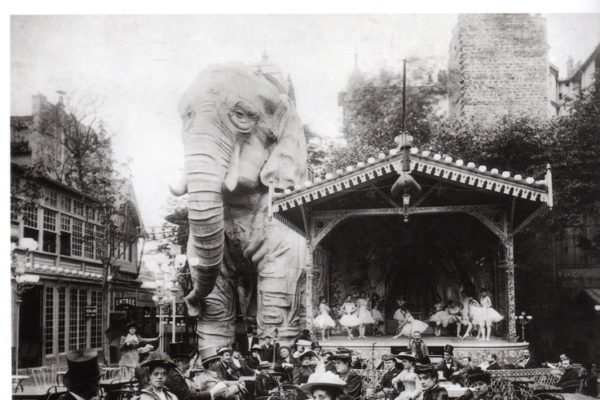 Inside Le Monocle, the Parisian Lesbian Nightclub of the 1930s