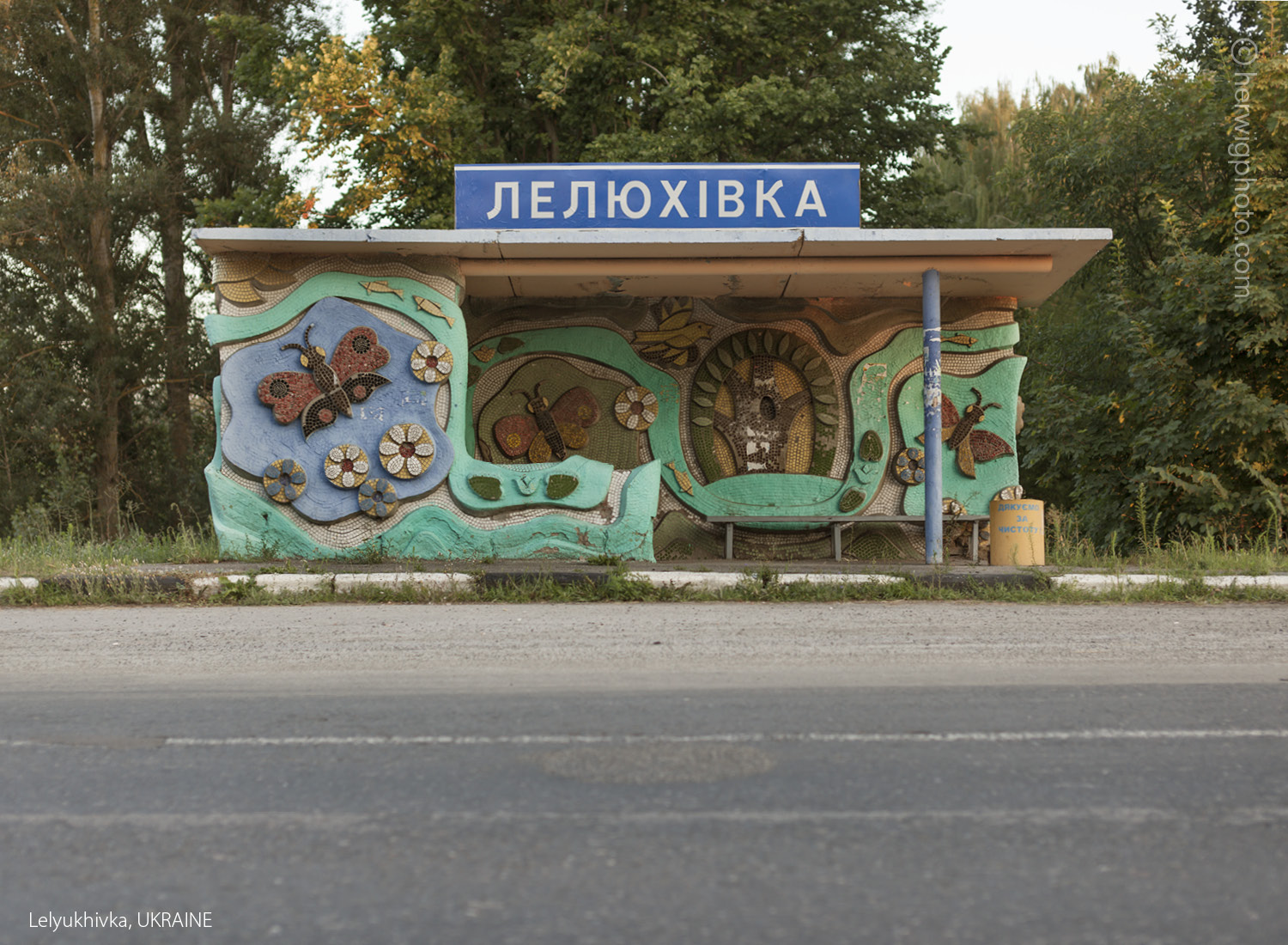 sovietbusstops3