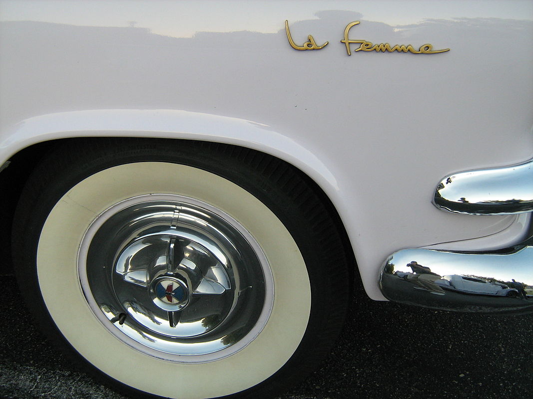 1956_Dodge_La_Femme_fenderF