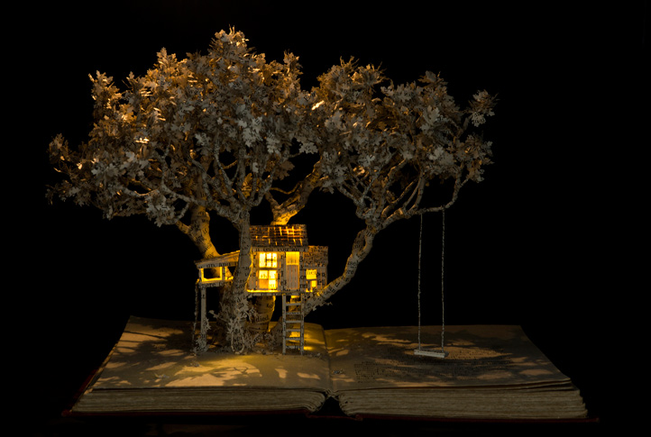 house-in-the-oak-tree