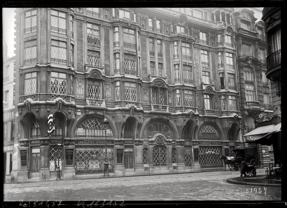 anti-bomb-windows-paris18