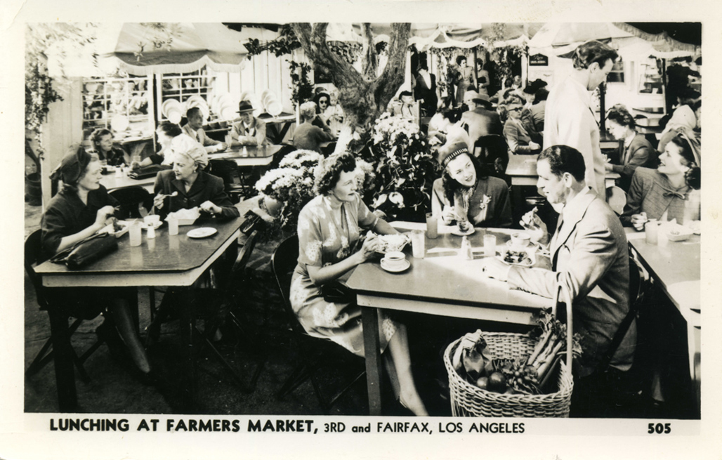 Lunching_at_Farmers_Market_3RD_and_Fairfax_Los_Angeles_505
