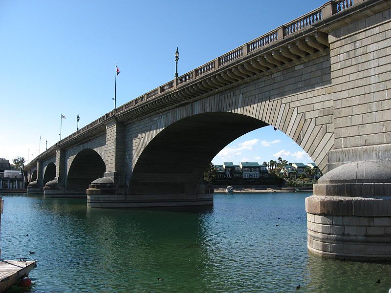 800px-london_bridge_lake_havasu_city_arizona_3227888290