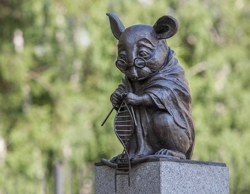 monument-to-the-laboratory-mice