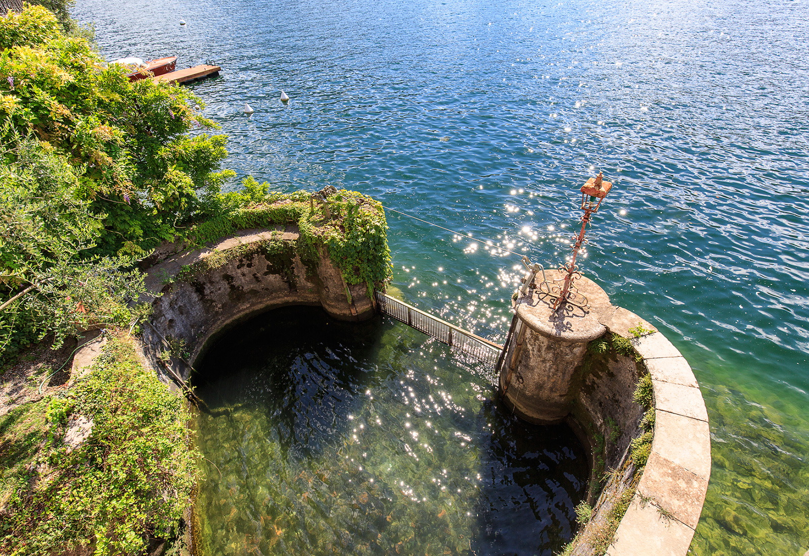 Time Capsules Of Lake Como