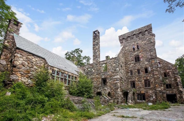 Abercrombie’s Abandoned New York Castle is For Sale