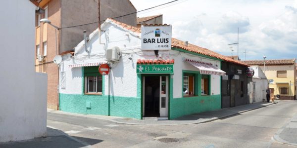 One Woman’s Noble Mission to Document Madrid’s No-Frills Bars