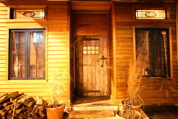 5 of NYC’s Cosiest Corners to Curl up in this Winter