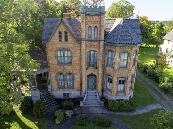 A Lonely New York Mansion For Sale, Possibly Haunted, Still a Rare Steal