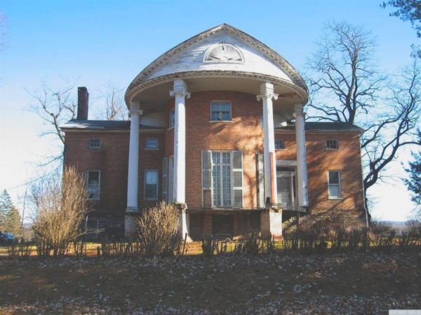 Someone should Buy this Old Captain’s Mansion in NY, before it gets Demolished