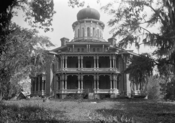 How America Became Enamoured with Octagon Houses