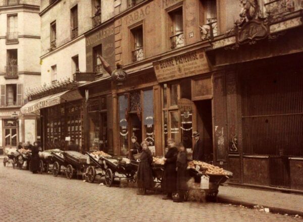 Parisian Street Sellers of Yore