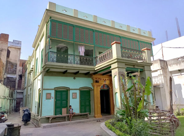 Check Out When You Die: Varanasi’s Death Hotel