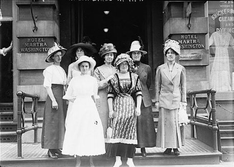 Suffragettes martha washington1912
